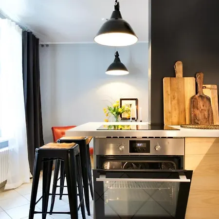 Gelber Loewe - In Der Erfurter Altstadt *