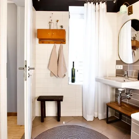 Gelber Loewe - In Der Erfurter Altstadt דירה