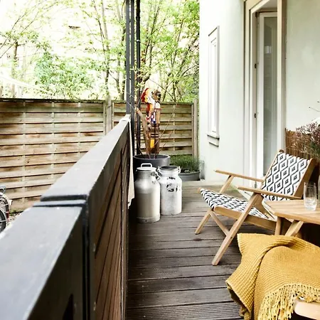 Gelber Loewe - In Der Erfurter Altstadt * ארפורט