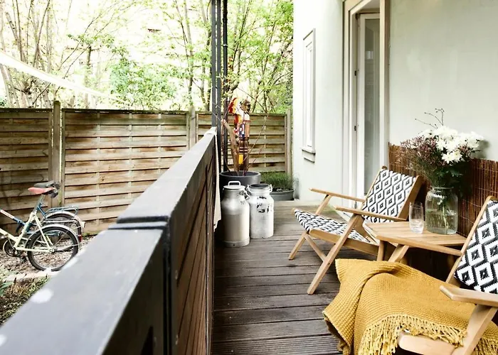 Gelber Loewe - In Der Erfurter Altstadt * Erfurt